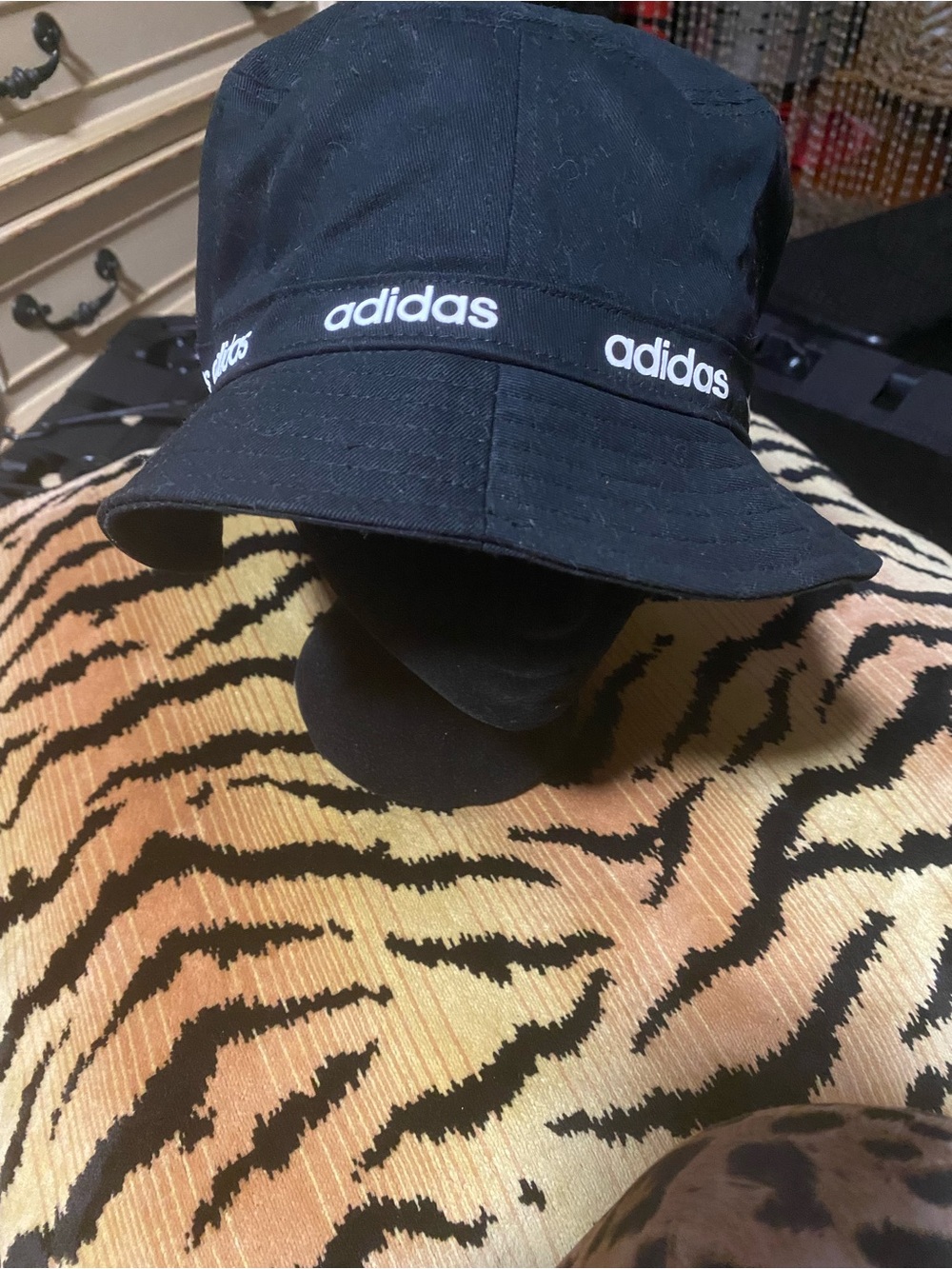 adidas Black Bucket Hat with Logo Band men large